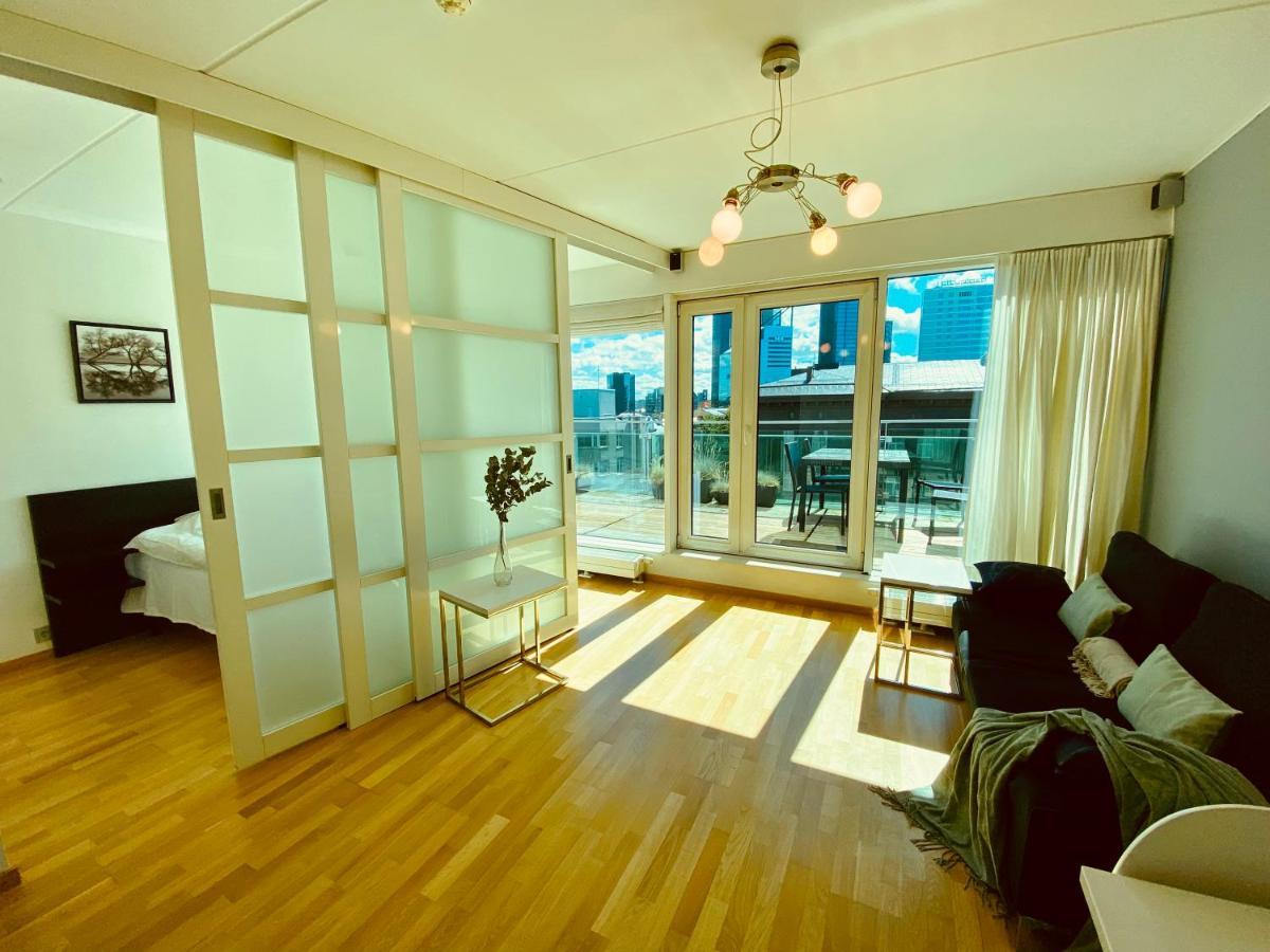 Apartment Heart With A Sunny Rooftop Terrace